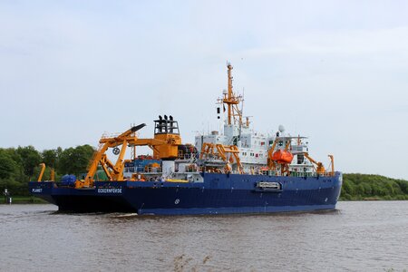 Nok research ship navy