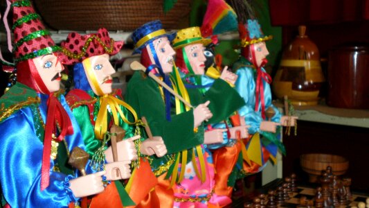 Clay figurines market