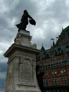 History champlain statue photo