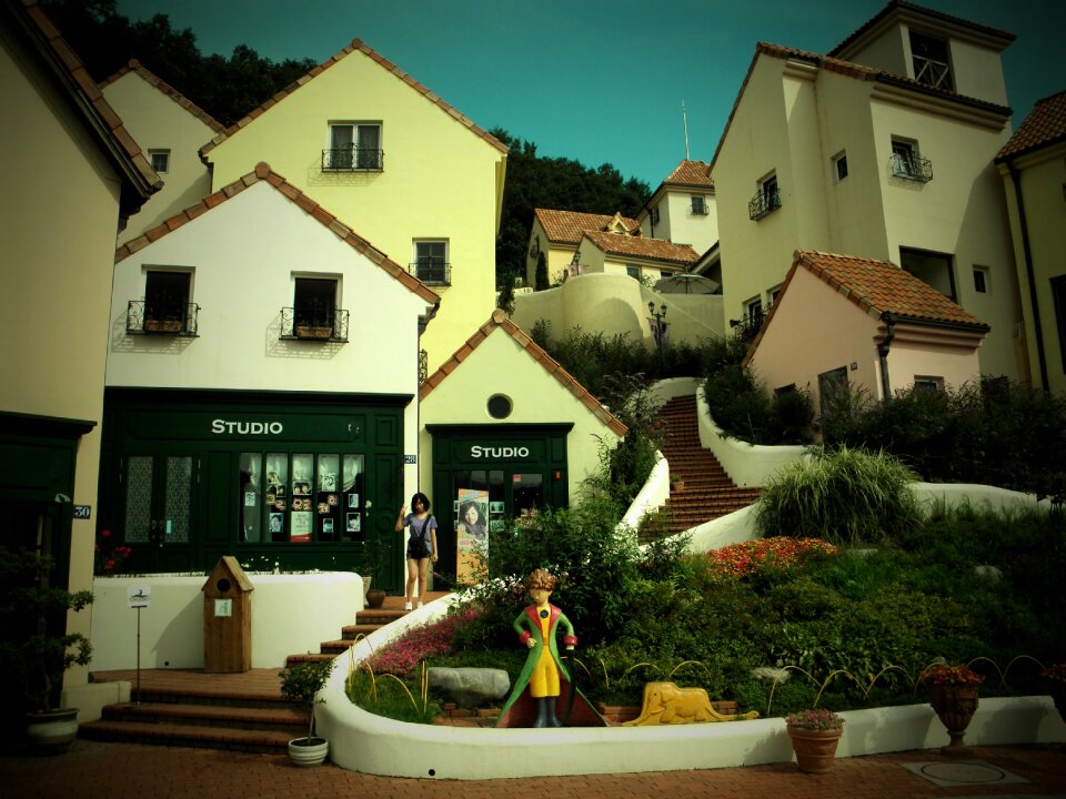 France travel the little prince