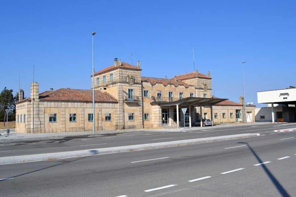 Fuentes de oñoro spain customs