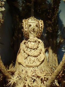 White tradition crafts