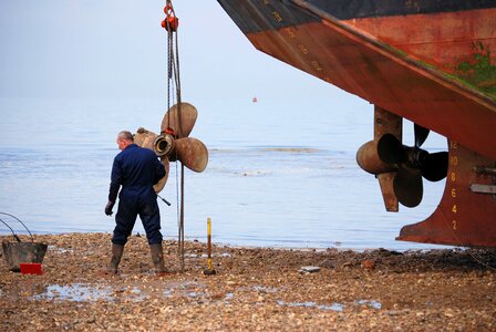 Beached propeller repairs