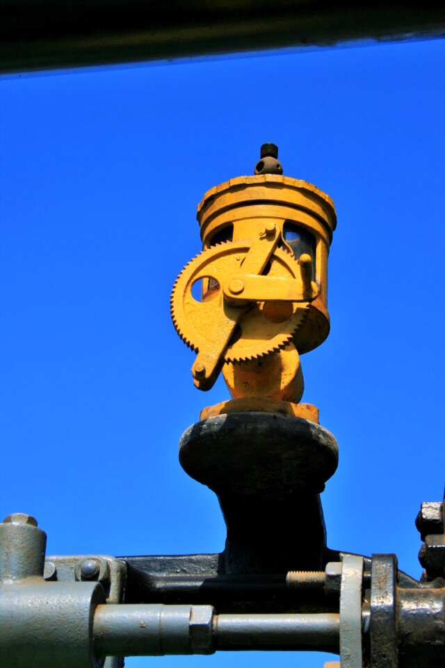 Yellow power mobile