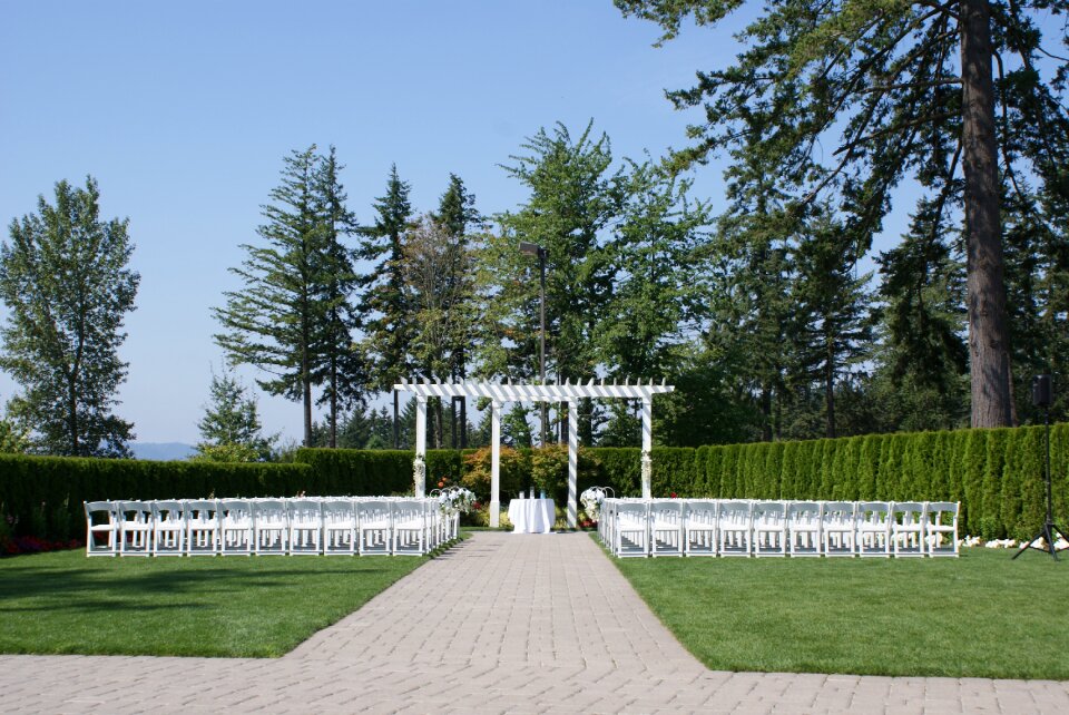 Outdoor wedding alter