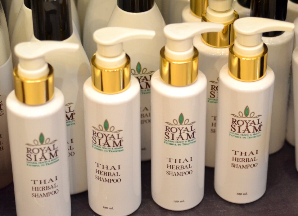 Shampoo packaging royal siam