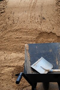 Sand shovel building