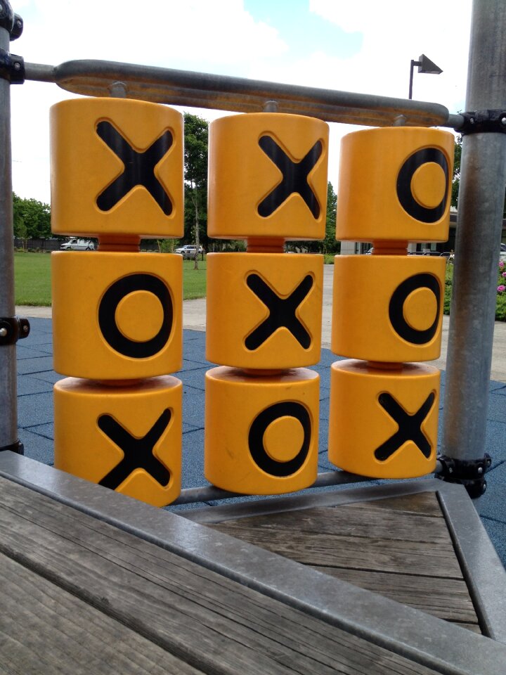 Tic tac toe playground win