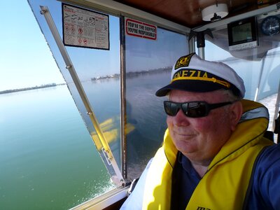 Power boating tuggerah lakes nsw australia