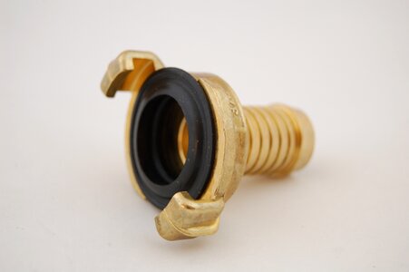 Geka plug brass