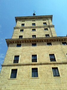 Monastery san lorenzo architecture