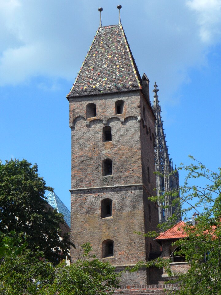 Ulm sky old