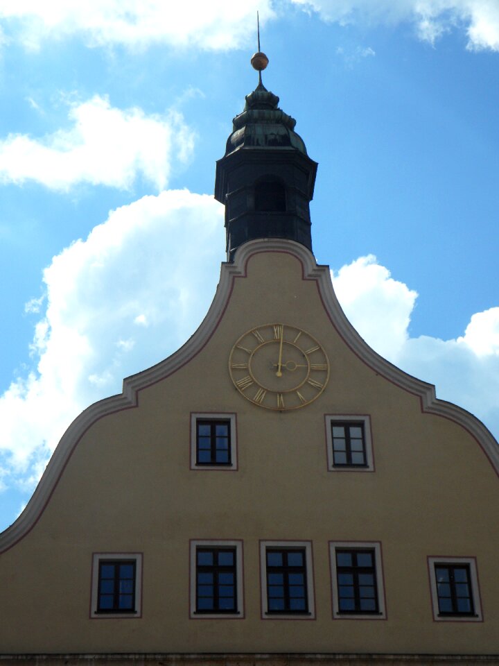 Gable house facade