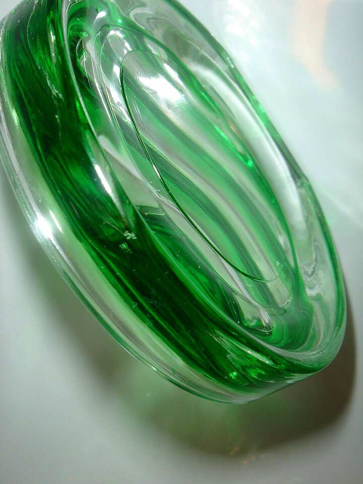 Line oval light