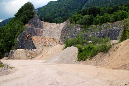 Crash overburden removal