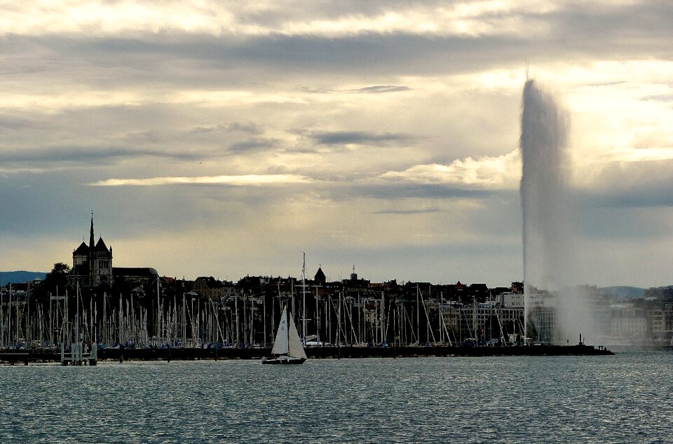 Geneva sea bay evening photo