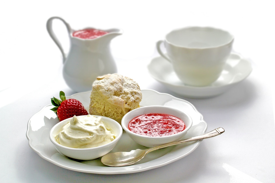 Dessert strawberry sauce