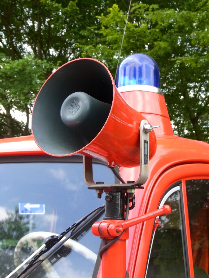 Red horn signal