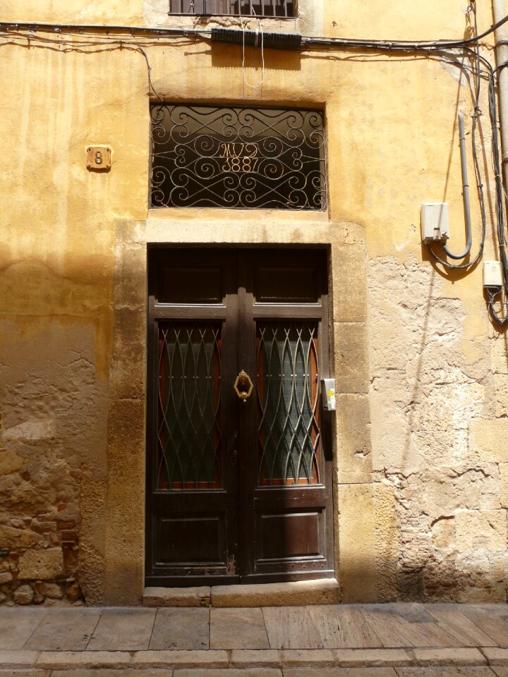 Decorative entrance doorway