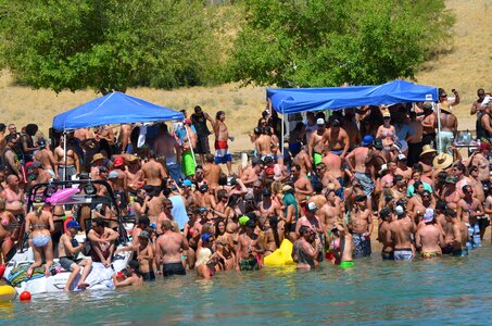 Party sun hot