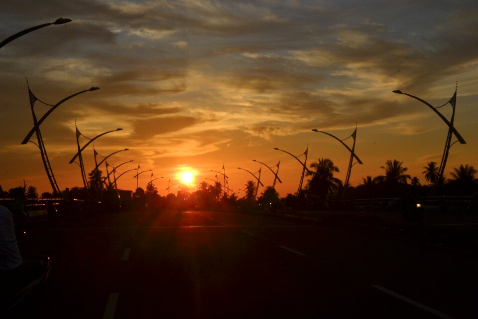 Street bridge