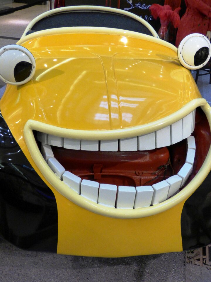 A smile toy eyes