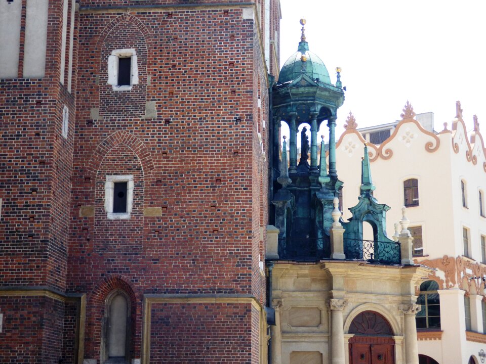 Monument monuments old town