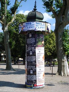 Morris column advertising communication