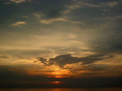 Sea setting sun sun