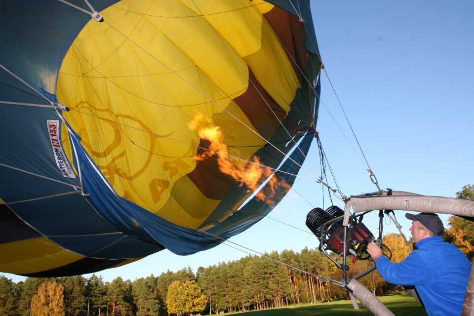 Fire balloon