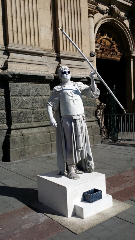 Statue man cheats