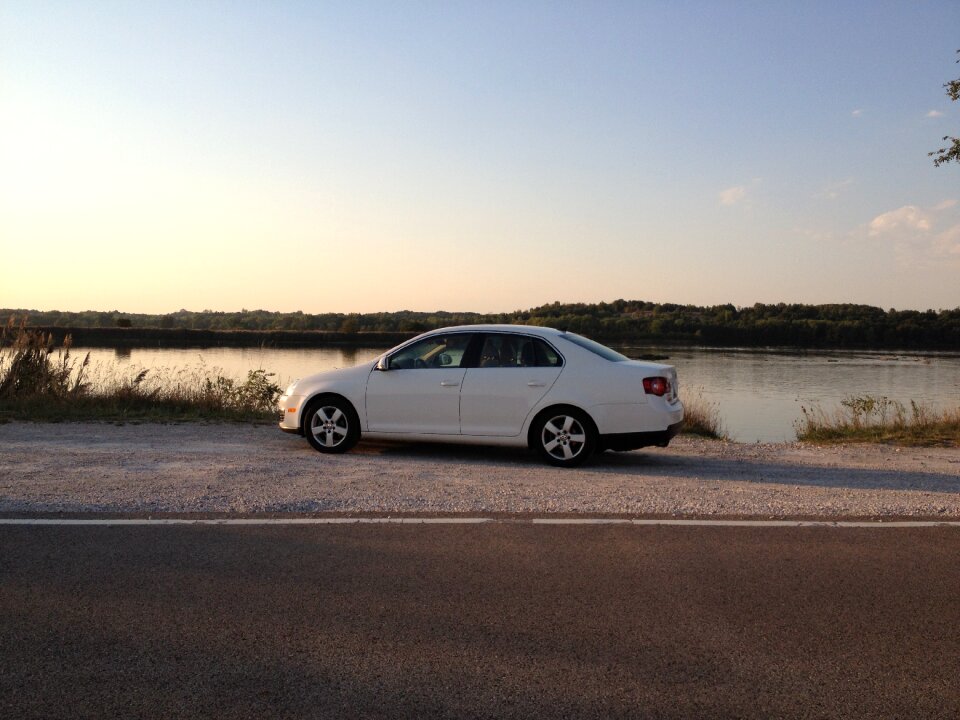 Auto automobile vehicle