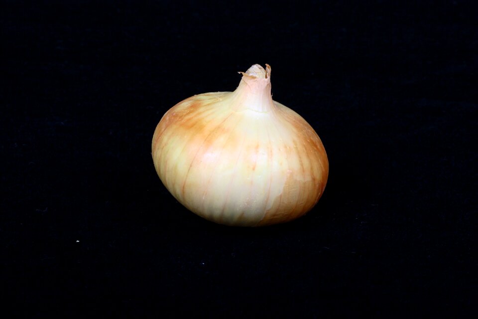 Black vegetables black onion