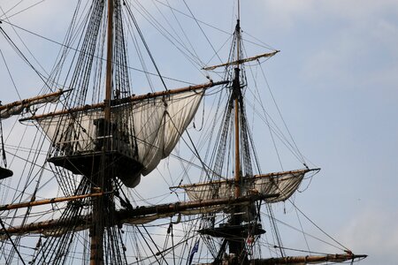 Ship sail photo