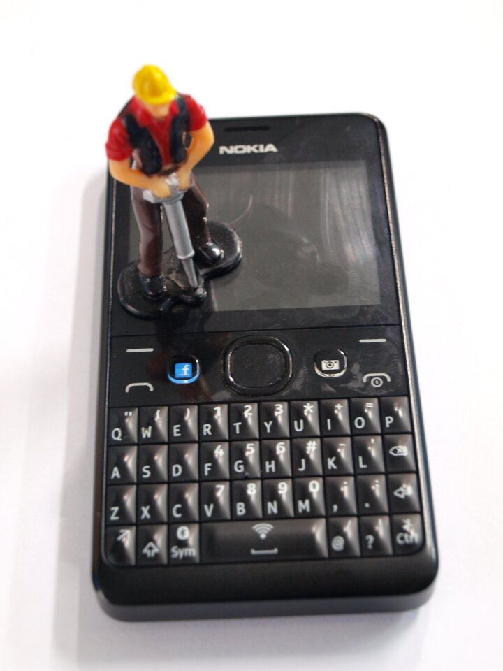 Repairman phone communication