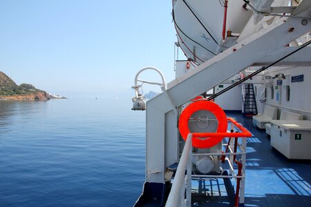 Ship reeling railing