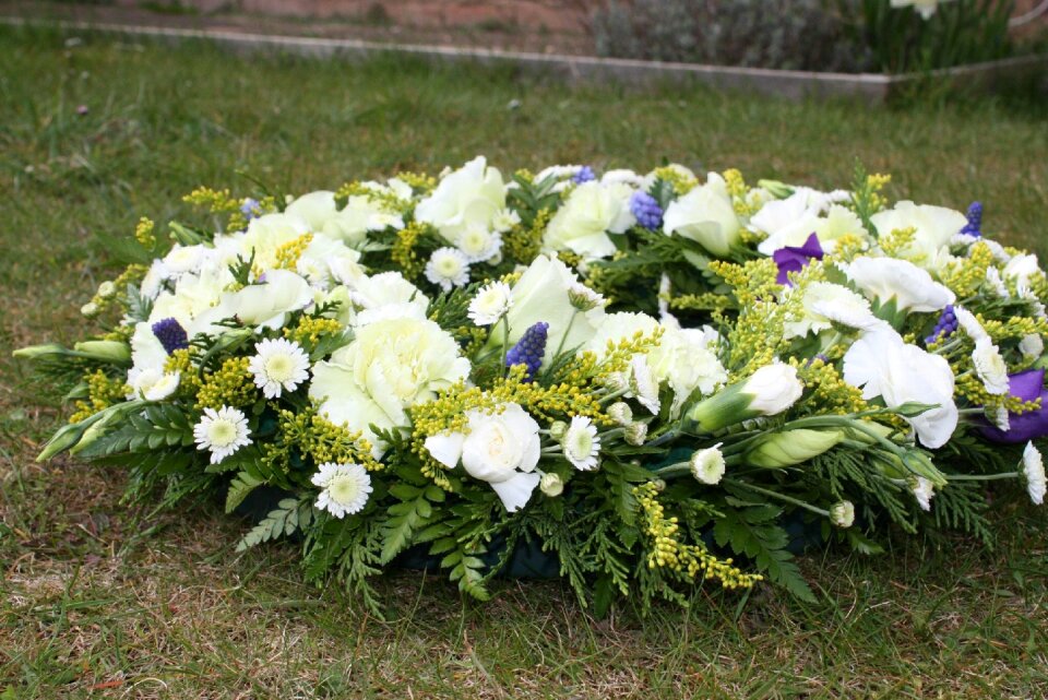 Funeral burial floral