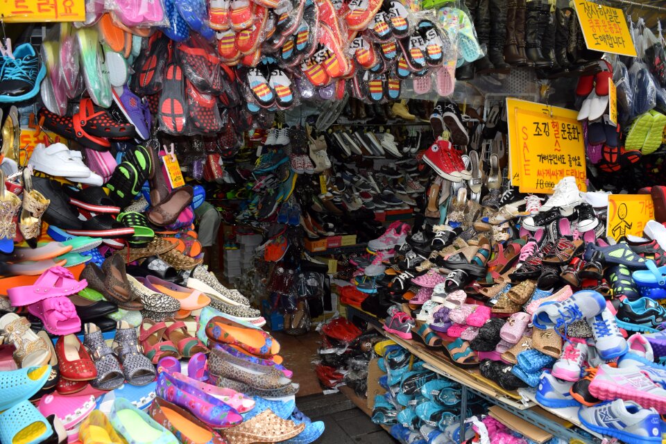 Shoes shopping center seoul's namdaemun gate