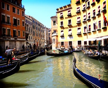 Italy gondola photo