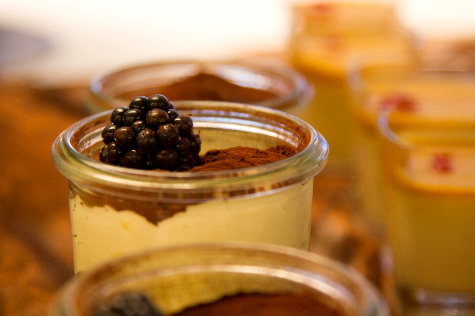 Eat berries tiramisu