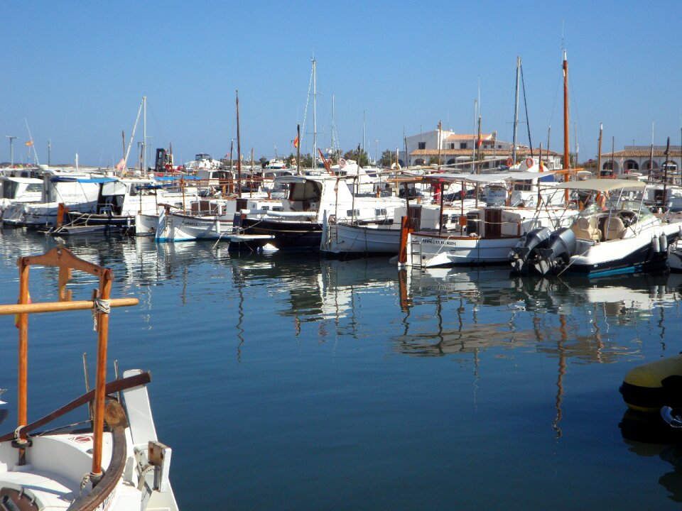 Yachts vacations ships