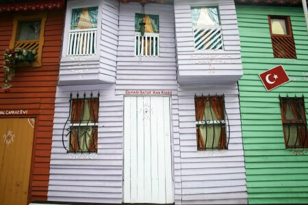 Former heritage historical