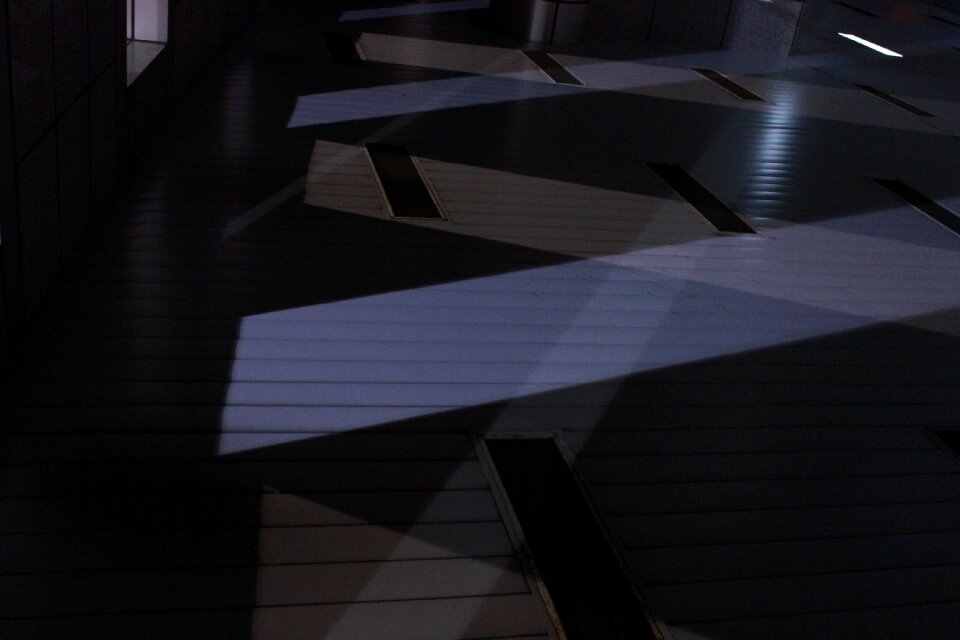 Construction 藝 sense of art light and shadow