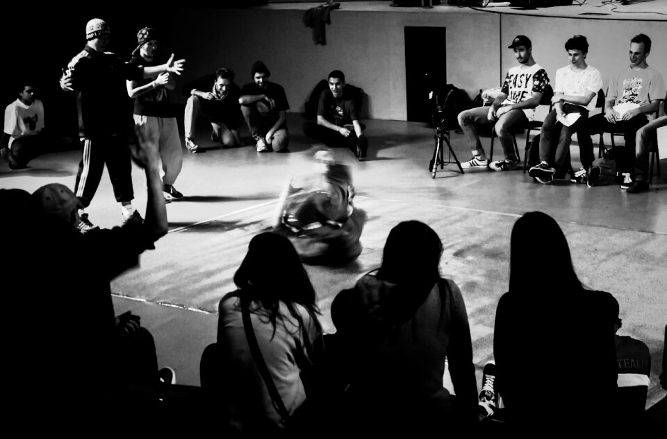 People scene competition