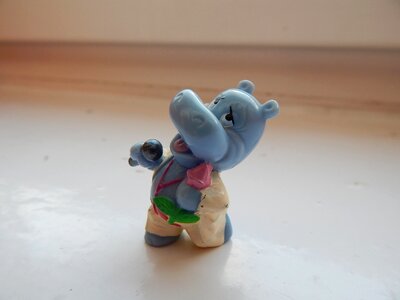 Kinder surprise kinder egg singer