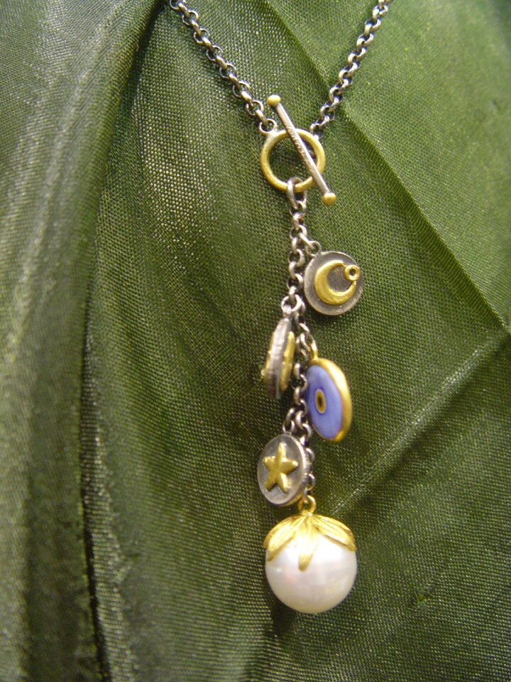 Jewelry pearl amulet
