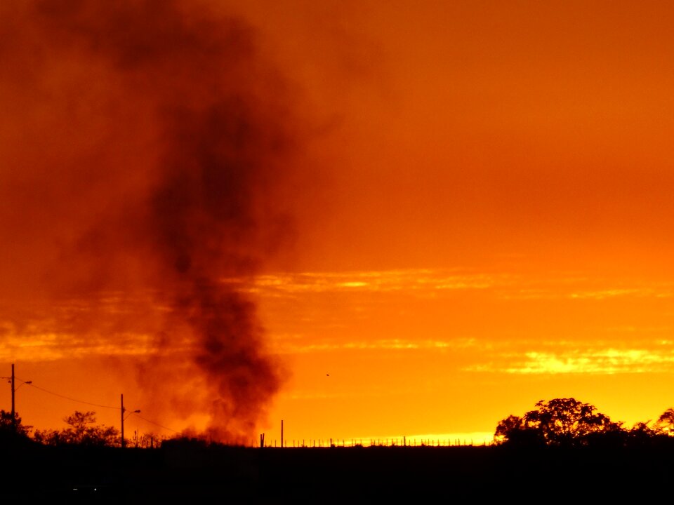 Fire smoke horizon