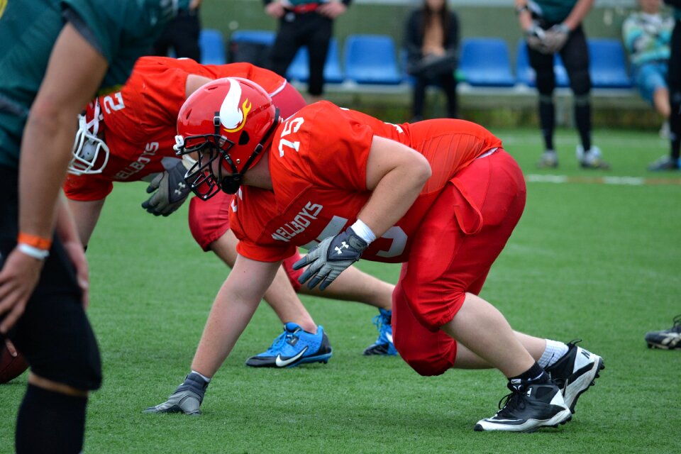 Red jerseys contact game