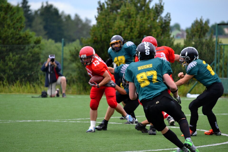 Red jerseys contact game
