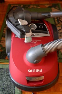 Cleanup vacuum cleaner vacuuming